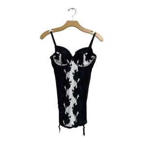 Victoria’s Secret Black White Lace Bustier Corset Garter Lingerie 34C
